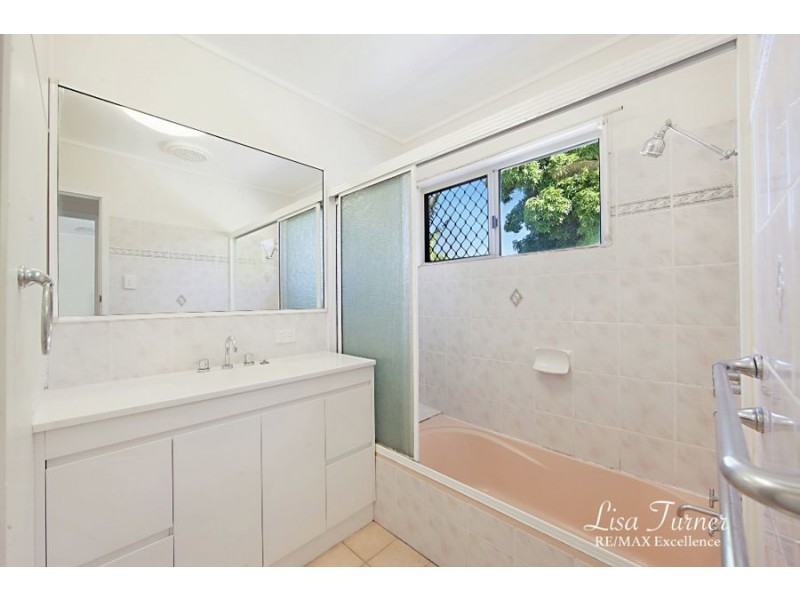 24 Hargreaves Street, Wulguru QLD 4811