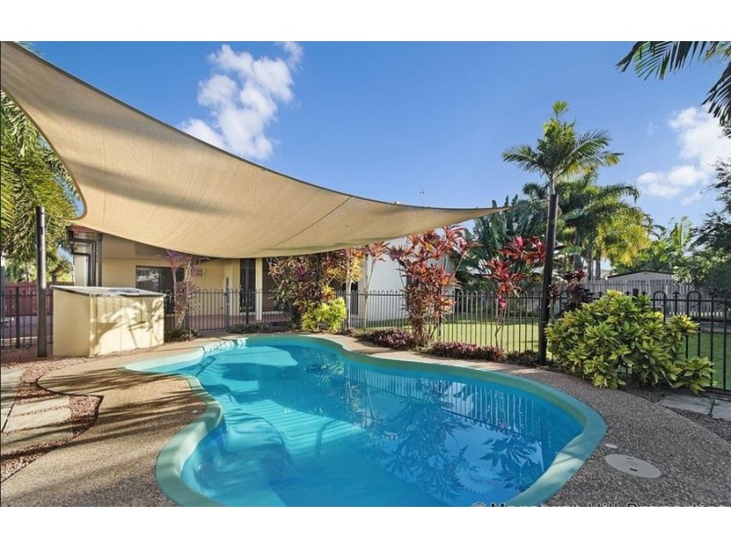 18 Pacific Avenue, Bushland Beach QLD 4818