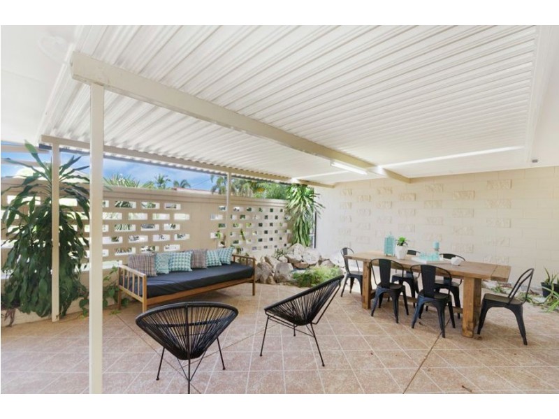 17 Shelton Street, Kirwan QLD 4817