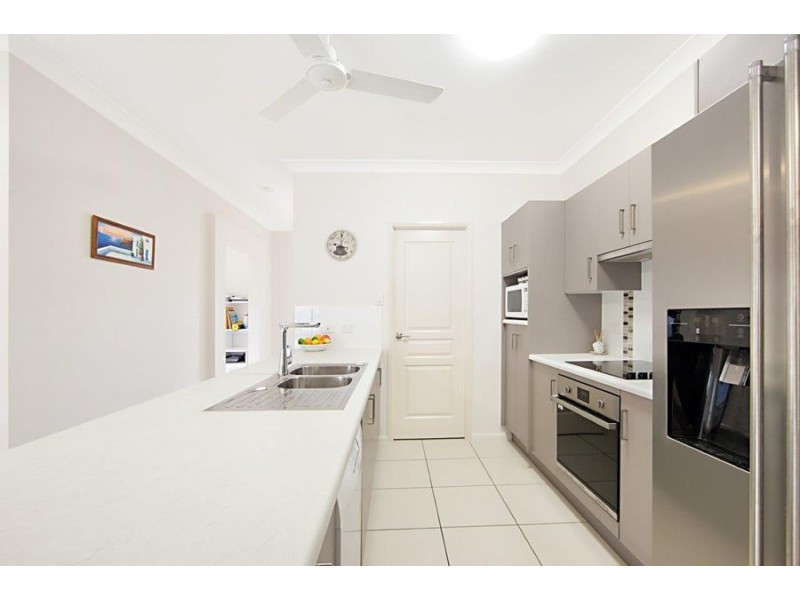 39 Batiki Circuit, Burdell QLD 4818