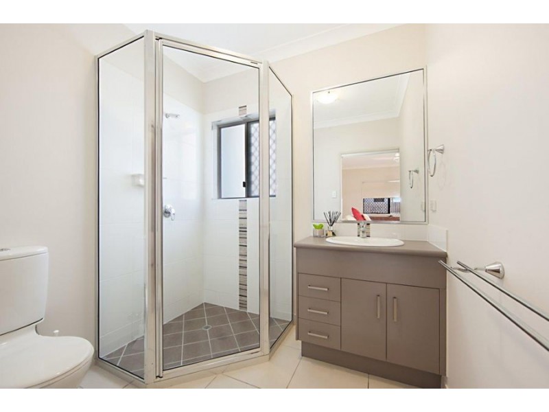 39 Batiki Circuit, Burdell QLD 4818