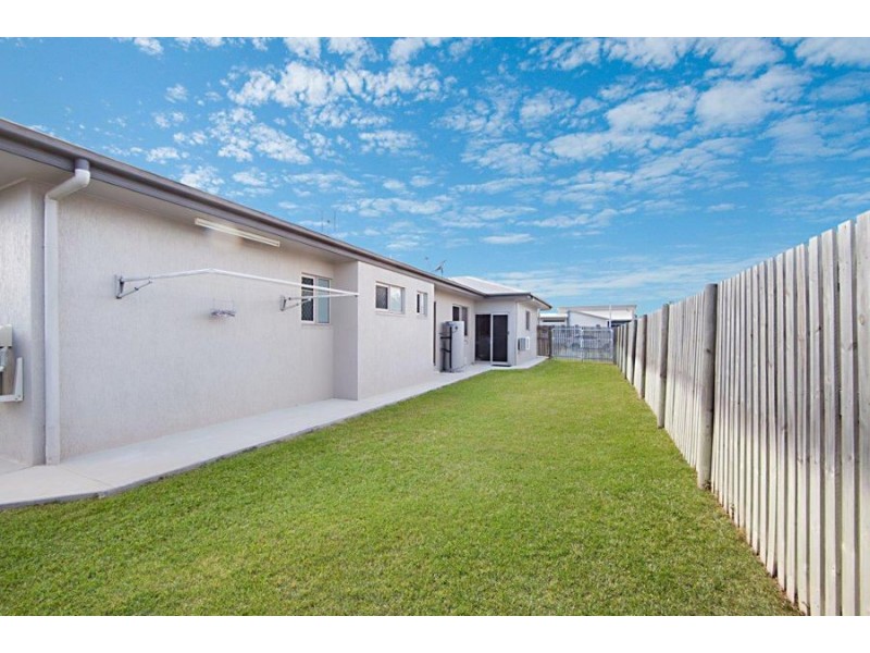 39 Batiki Circuit, Burdell QLD 4818