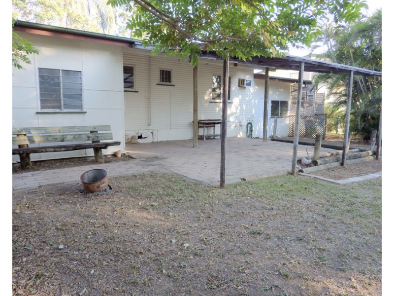 40 Beatrice Street, Aitkenvale QLD 4814