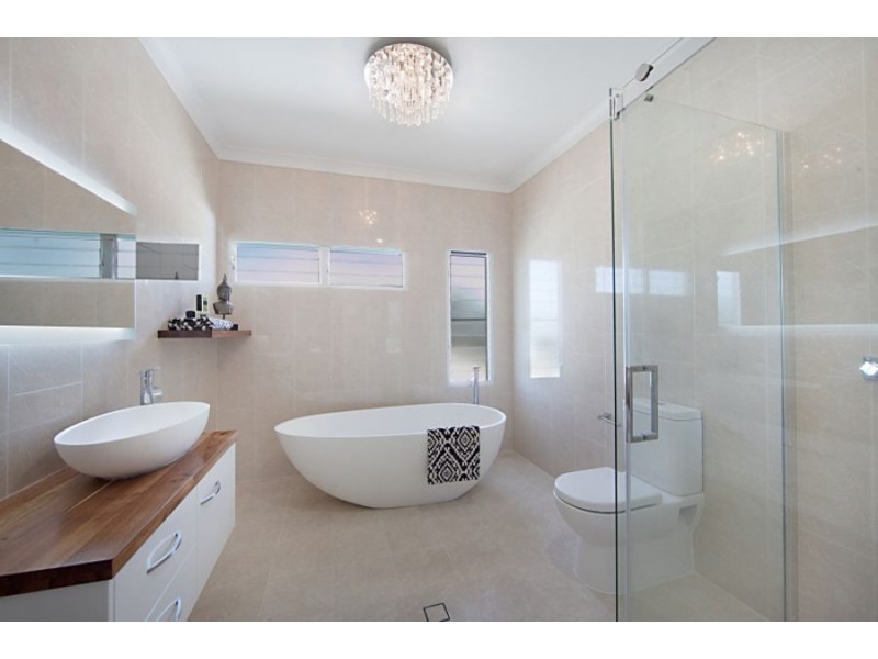 13 Stanton Street, Belgian Gardens QLD 4810