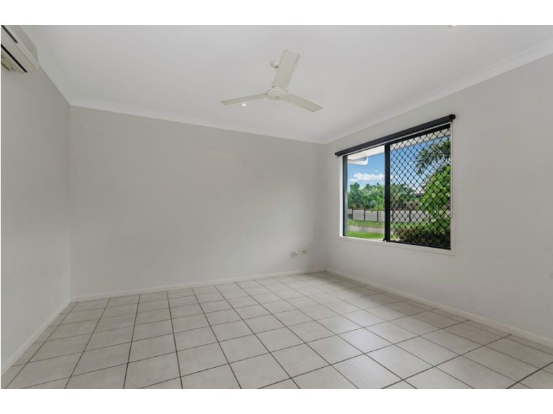 47 Greentree Circuit, Bushland Beach QLD 4818