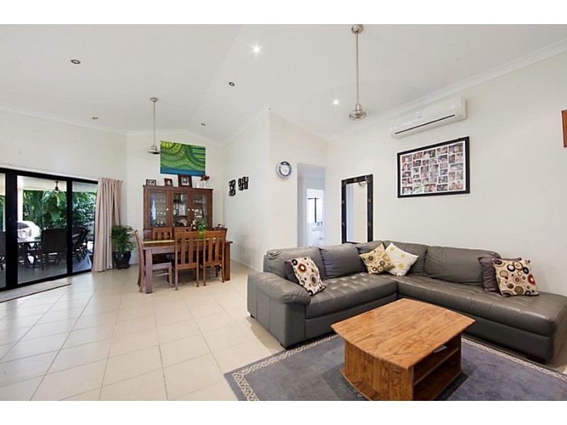 70 Shutehaven Circuit, Bushland Beach QLD 4818