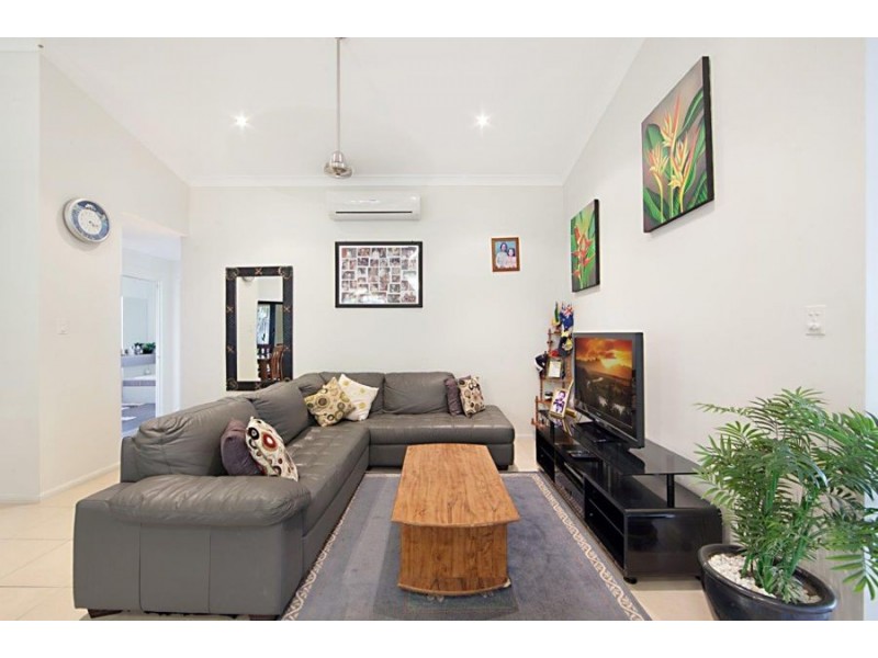 70 Shutehaven Circuit, Bushland Beach QLD 4818