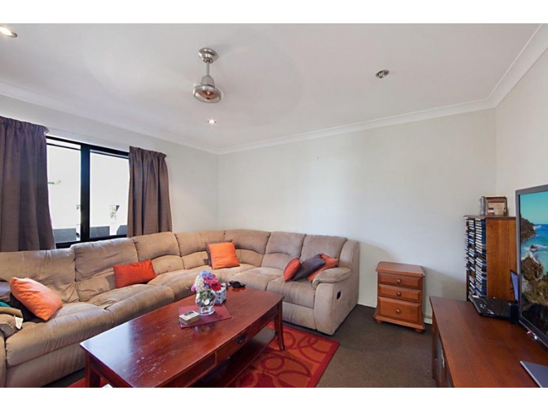 70 Shutehaven Circuit, Bushland Beach QLD 4818