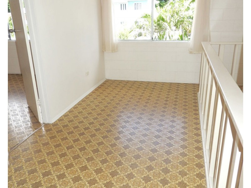 1/31 Roberts Street, Hermit Park QLD 4812