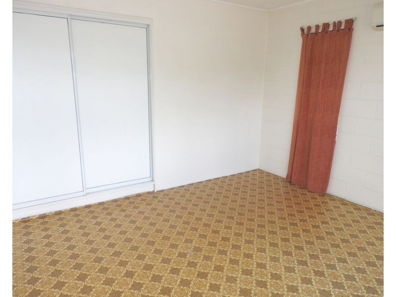 1/31 Roberts Street, Hermit Park QLD 4812