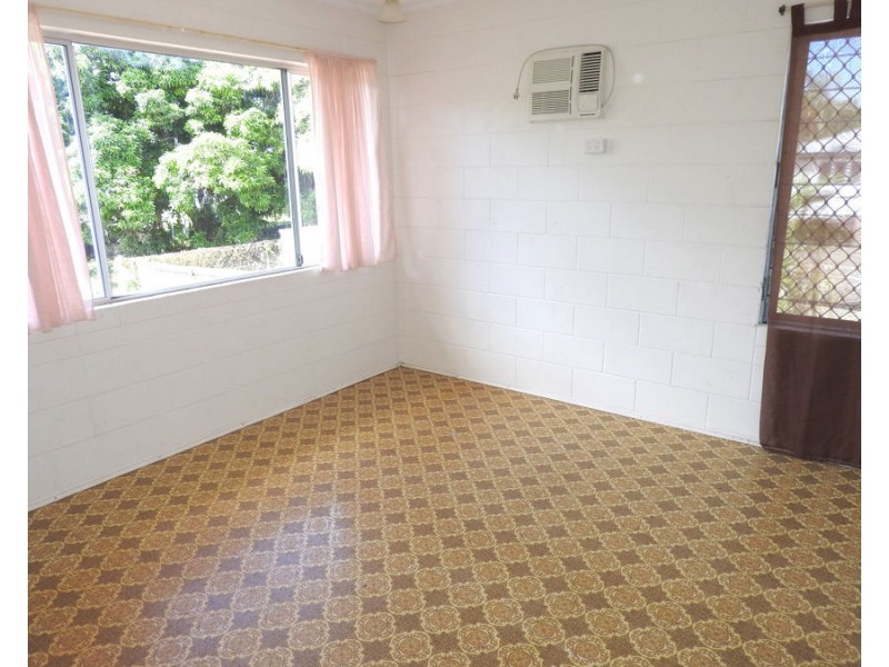 1/31 Roberts Street, Hermit Park QLD 4812