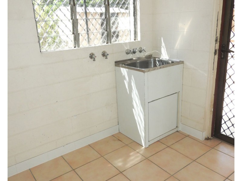 1/31 Roberts Street, Hermit Park QLD 4812