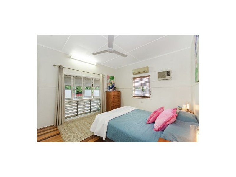 14 Gulliver Street, Mundingburra QLD 4812