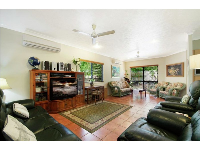 5 Linum Court, Bushland Beach QLD 4818