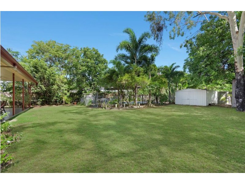 5 Linum Court, Bushland Beach QLD 4818
