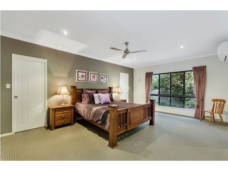 6 Caspian Court, Kelso QLD 4815