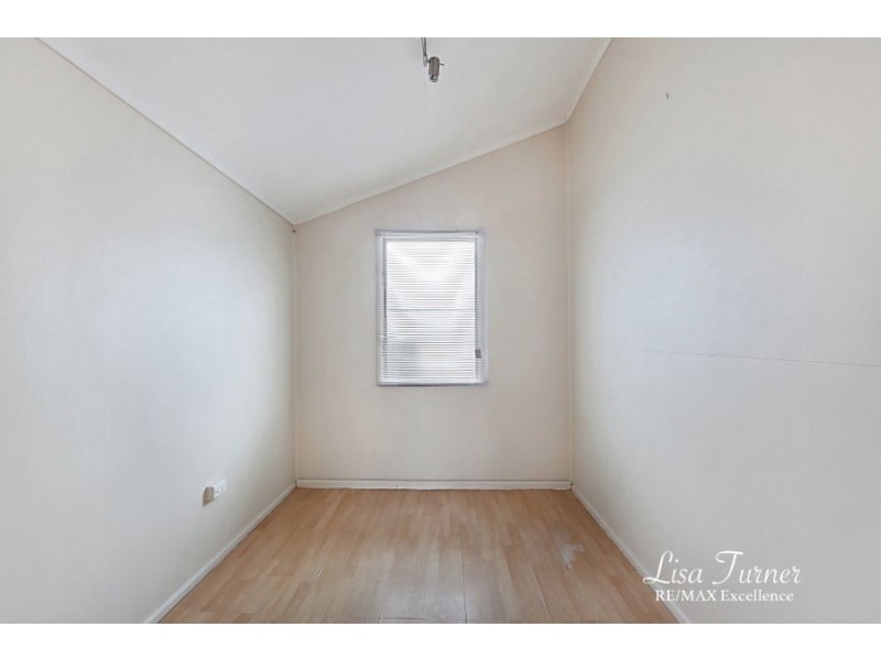 9 Richmond Street, Hermit Park QLD 4812