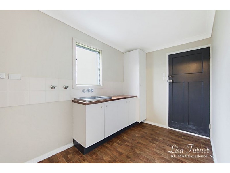 9 Richmond Street, Hermit Park QLD 4812