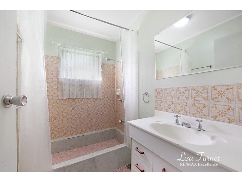 12 Adams Street, Heatley QLD 4814