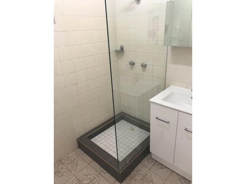 2/3 Roberts Street, Hermit Park QLD 4812