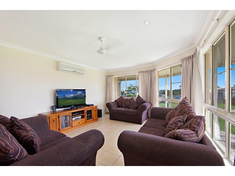 8 St Pauls Court, Mount Louisa QLD 4814