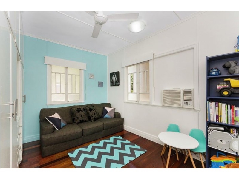 28 Barbeler Street, Currajong QLD 4812