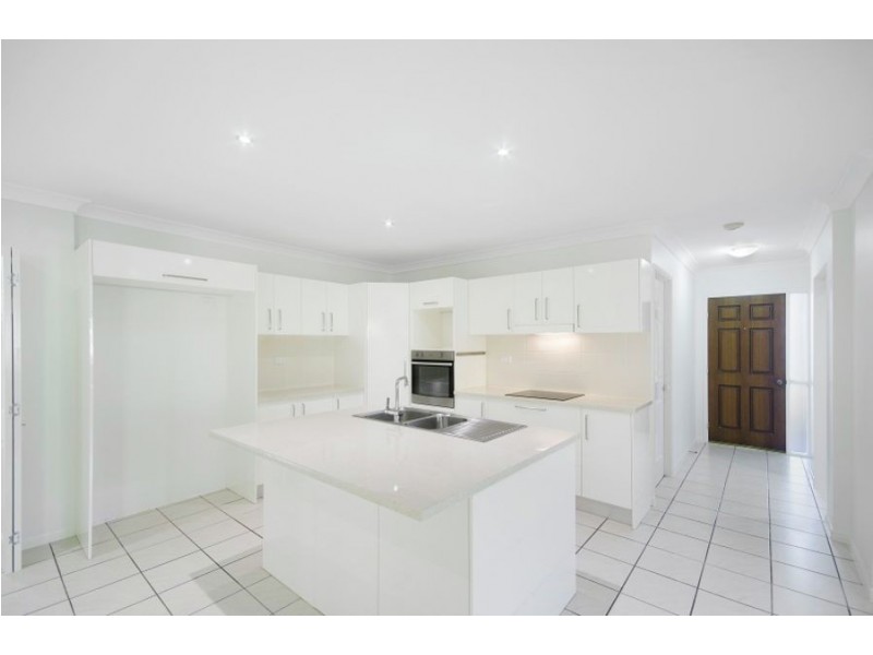 45 Pacific Avenue, Bushland Beach QLD 4818
