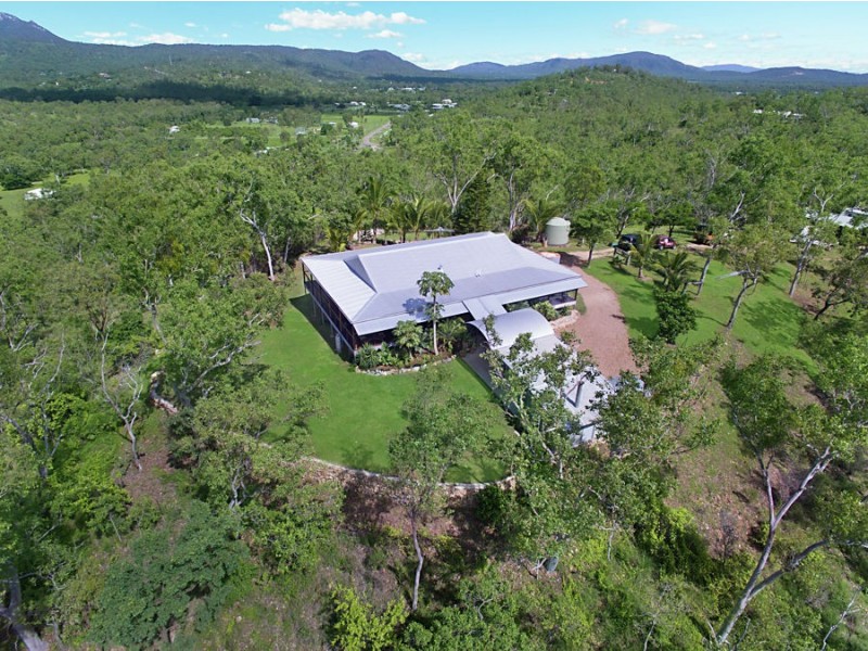 8 Hancock Road, Alligator Creek QLD 4816