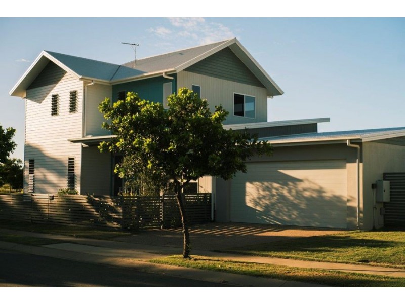 25 Crake Circuit, Oonoonba QLD 4811