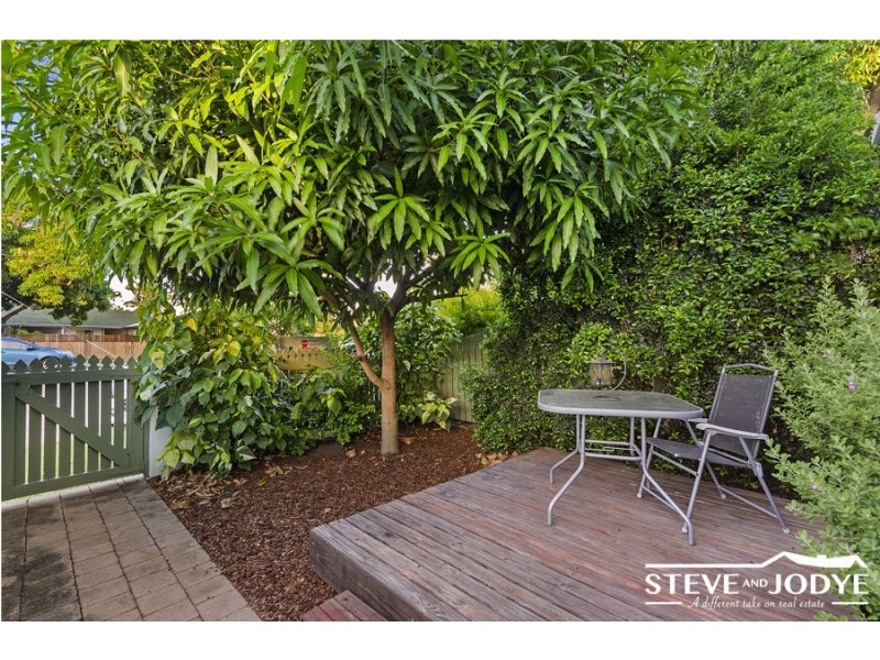 1/94 First Avenue, Railway Estate QLD 4810