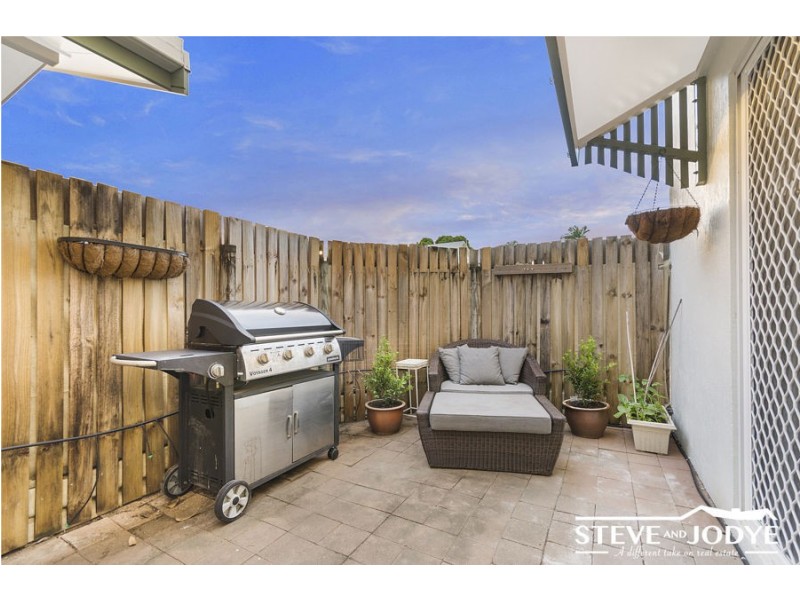 1/94 First Avenue, Railway Estate QLD 4810