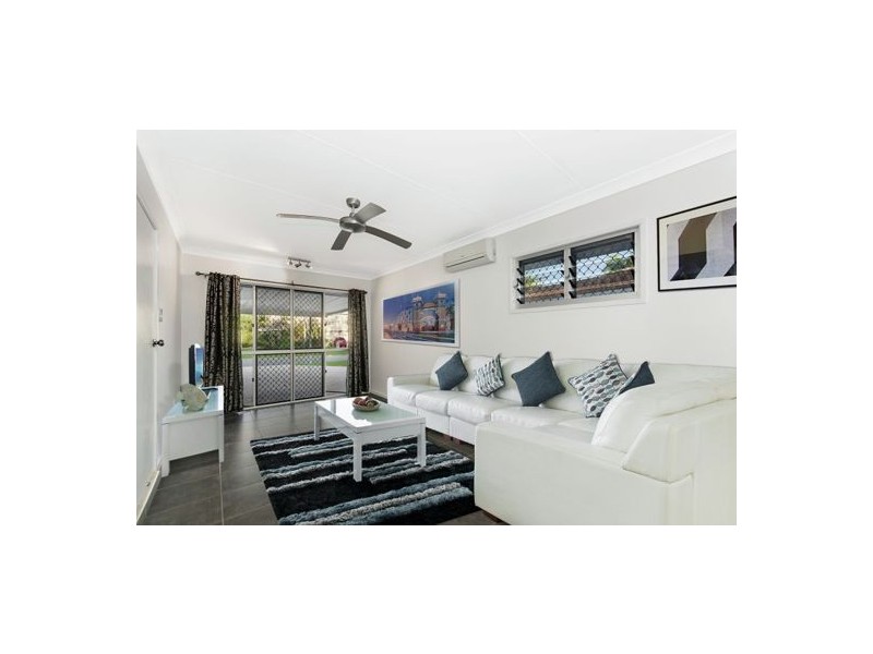 8 Banksia Street, Kirwan QLD 4817