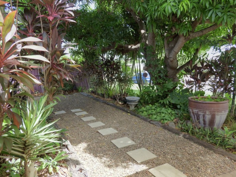 212 Pinnacle Drive, Rasmussen QLD 4815