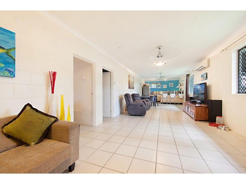 212 Pinnacle Drive, Rasmussen QLD 4815