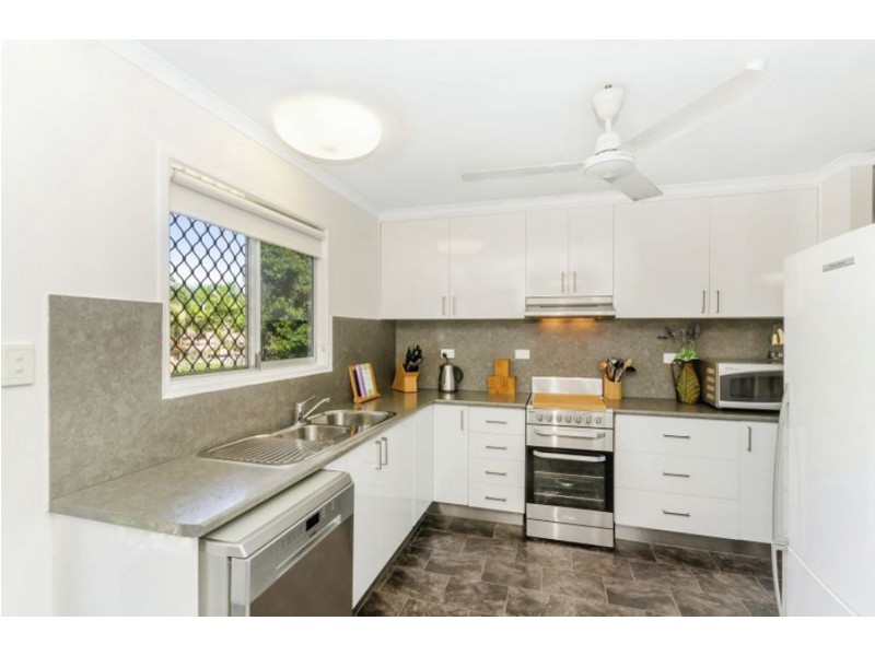 8 Bligh Street, Kirwan QLD 4817