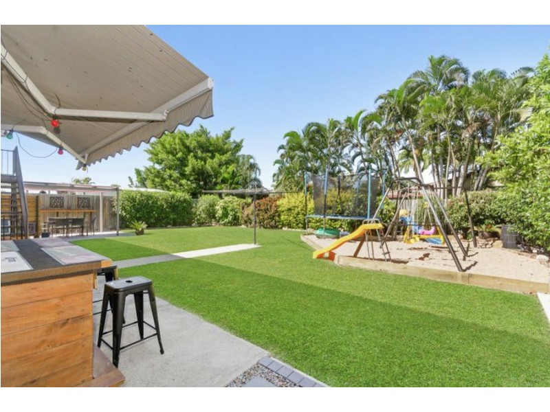 8 Bligh Street, Kirwan QLD 4817