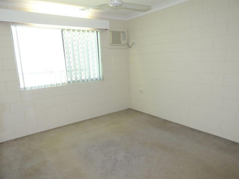 2/38 Ives Street, Kirwan QLD 4817