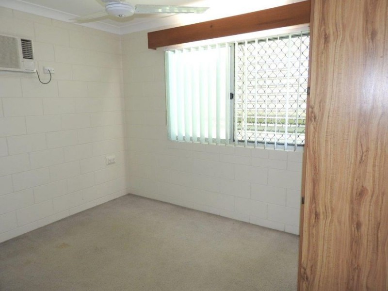 2/38 Ives Street, Kirwan QLD 4817