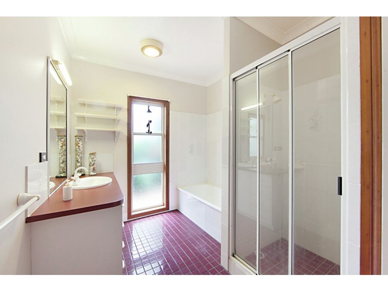 24 Sinclair Street, Annandale QLD 4814