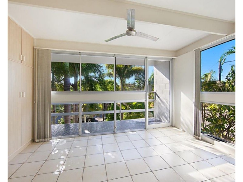 1/57 Dyer Street, Pallarenda QLD 4810