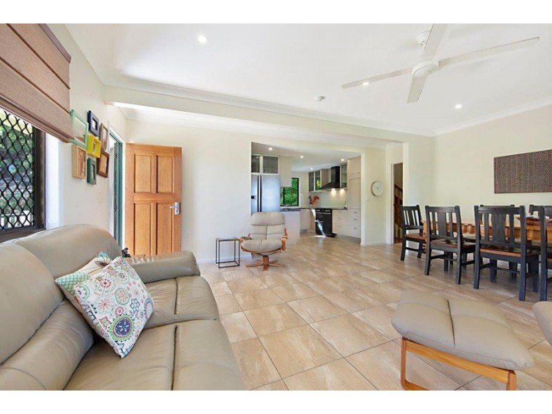 5 Woodlands Court, Belgian Gardens QLD 4810