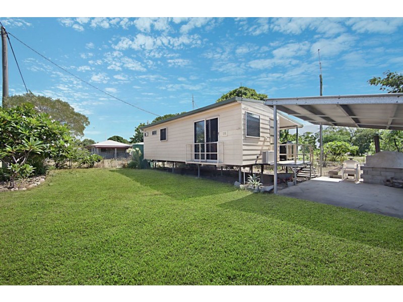 25 Rae Crescent, Nome QLD 4816