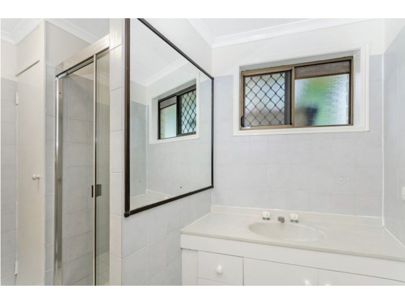 1 St James Drive, Belgian Gardens QLD 4810