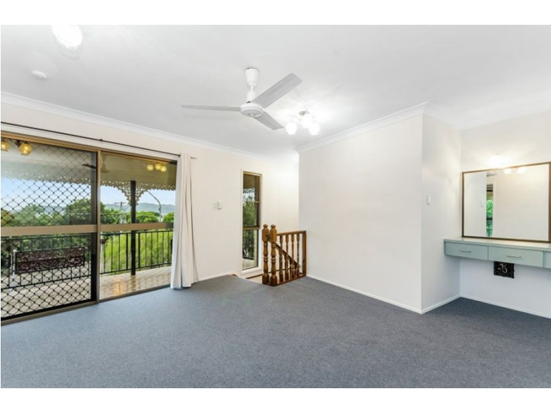 1 St James Drive, Belgian Gardens QLD 4810