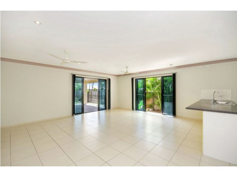 8 Dugong Court, Bushland Beach QLD 4818