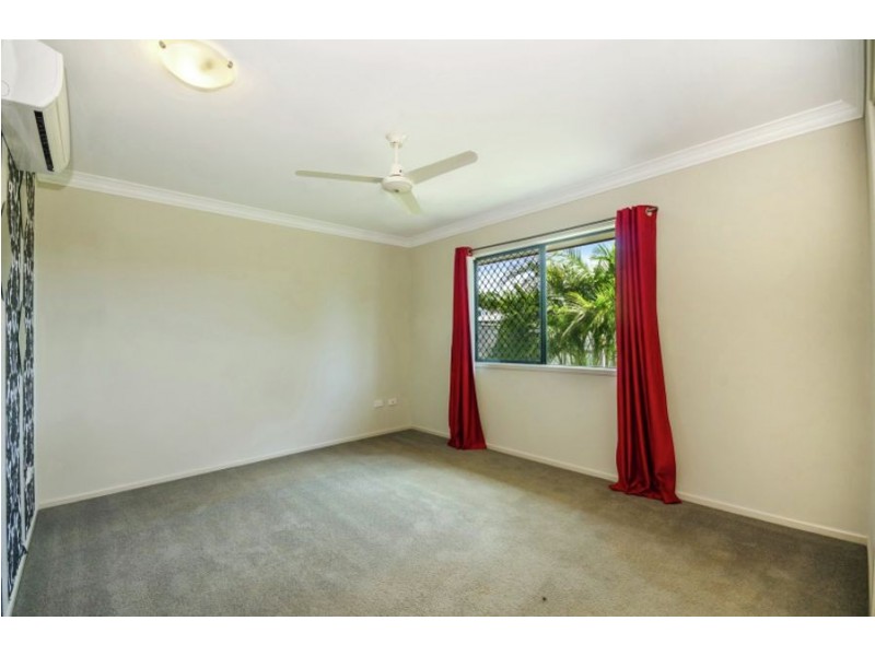 8 Dugong Court, Bushland Beach QLD 4818