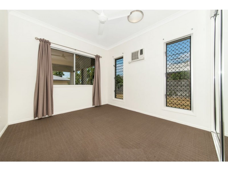 11 Keswick Street, Bushland Beach QLD 4818