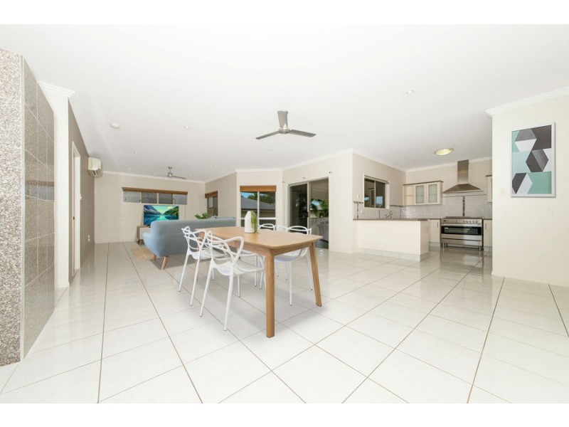 11 Keswick Street, Bushland Beach QLD 4818