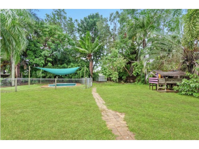 24 Mostyn Crescent, Bushland Beach QLD 4818