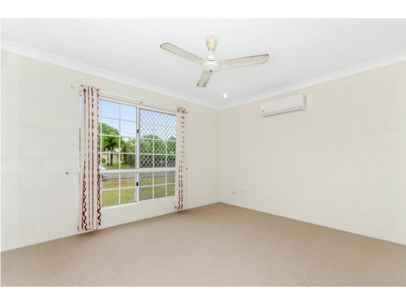 24 Mostyn Crescent, Bushland Beach QLD 4818